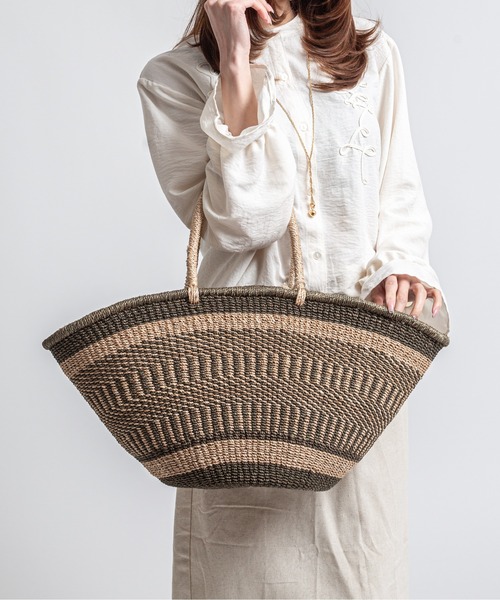 The Bagmati(ザバグマティ)の「【The Bagmati/ザバグマティ】舟形 かごバッグ(かごバッグ・レディース・ベージュ×ブラック/ベージュ・FREE)」の15枚目の写真
