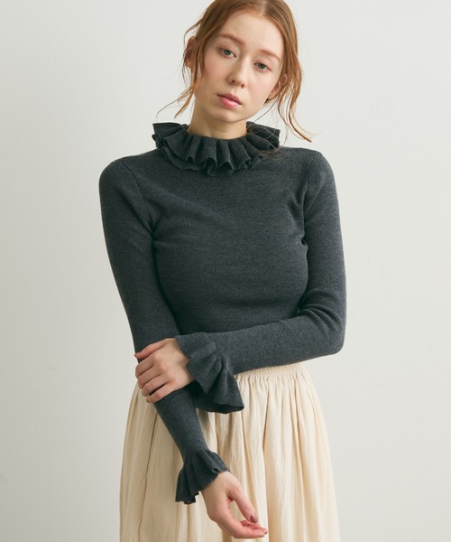 Crisp（クリスプ）の「フリルカラーニットトップス（ニット/セーター・レディース・ホワイト/ピンク/ダークグレー・FREE）」の17枚目の写真