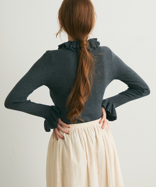 Crisp（クリスプ）の「フリルカラーニットトップス（ニット/セーター・レディース・ホワイト/ピンク/ダークグレー・FREE）」の20枚目の写真