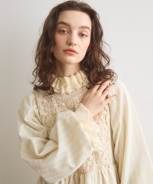 Crisp（クリスプ）の「フリルカラーニットトップス（ニット/セーター・レディース・ホワイト/ピンク/ダークグレー・FREE）」の13枚目の写真