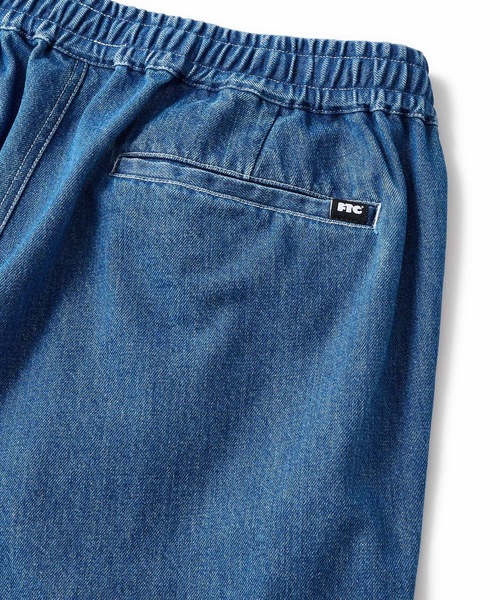 FTC（エフティーシー）の「DENIM EASY PANT（デニムパンツ・メンズ・ゴールド/ブルー系その他/ブラック・X-LARGE/LARGE/MEDIUM/SMALL）」の14枚目の写真