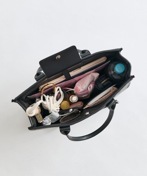 OLIVE des OLIVE（オリーブデオリーブ）の「【Belle Charme】Belle Charme Quilted Carry on Tote（トートバッグ・レディース・ピンク/アイボリー/ブラック・FREE）」の13枚目の写真