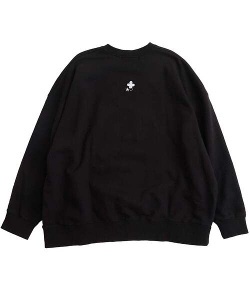 CONVERSE TOKYO（コンバーストウキョウ）の「【CLAMP】『CLOVER』GRAPHIC SWEAT（スウェット・レディース・ブラック・FREE）」の9枚目の写真