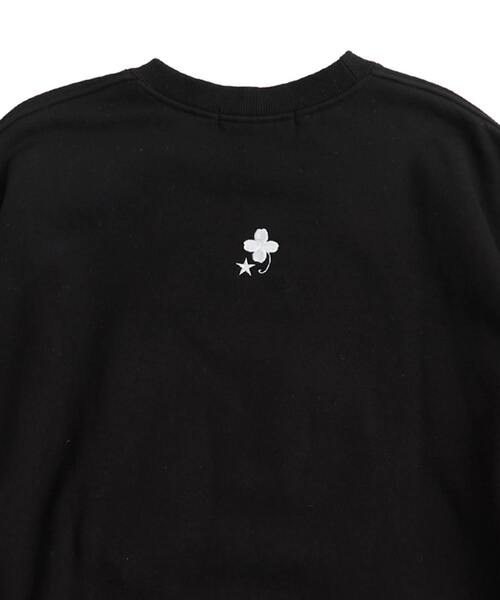 CONVERSE TOKYO（コンバーストウキョウ）の「【CLAMP】『CLOVER』GRAPHIC SWEAT（スウェット・レディース・ブラック・FREE）」の10枚目の写真