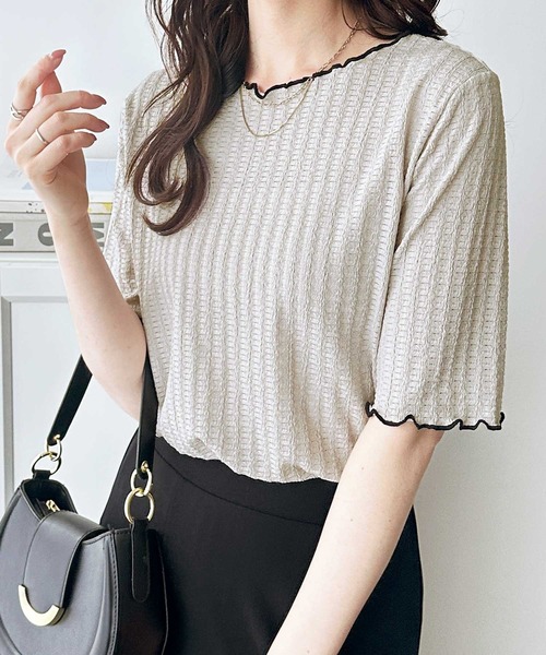 GeeRA（ジーラ）の「透けすぎず、上品に肌見せ。配色メロー５分袖表面感カットソー（Tシャツ/カットソー・レディース・アイボリー/ブラック/ライトグレー/モカ・SMALL/MEDIUM/LARGE/X-LARGE）」の8枚目の写真