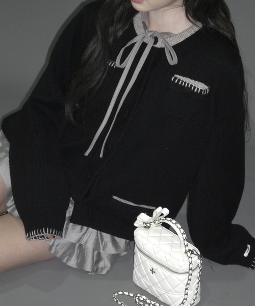 andwang(アンドワン)の「Ornament Bicolor Knit Cardigan(カーディガン/ボレロ・レディース・ブラック/グレー・FREE)」の6枚目の写真