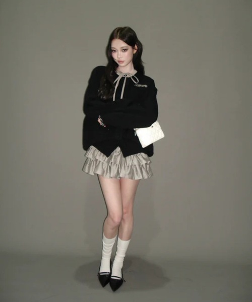 andwang(アンドワン)の「Ornament Bicolor Knit Cardigan(カーディガン/ボレロ・レディース・ブラック/グレー・FREE)」の9枚目の写真