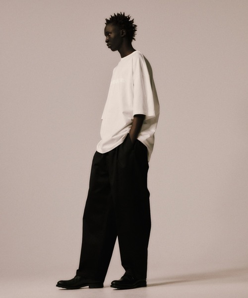 COOTIE PRODUCTIONS（クーティープロダクションズ）の「Westpoint 2 Tuck Easy Trousers（チノパンツ・メンズ・グレー/アイボリー/ブラック・X-LARGE/LARGE/MEDIUM/SMALL）」の10枚目の写真