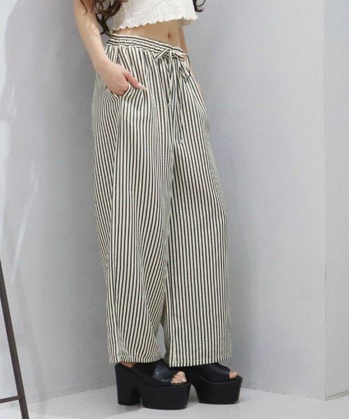 CECIL McBEE（セシルマクビー）の「サッカーストライプワイドイージーパンツ（その他パンツ・レディース・ブルー/ブラック・LARGE/MEDIUM）」の6枚目の写真