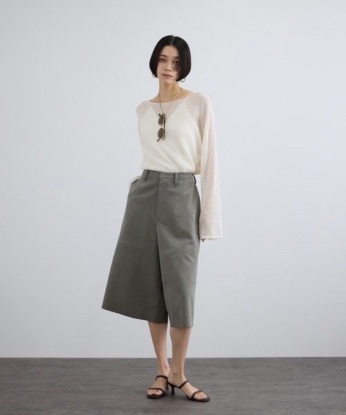 SALON adam et rope'（サロン アダム エ ロペ）の「オーガニックリネンシアーボートネックプルオーバー（ニット/セーター・レディース・ホワイト/ブラック/ブラウン・FREE）」の9枚目の写真