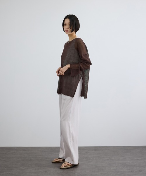 SALON adam et rope'（サロン アダム エ ロペ）の「オーガニックリネンシアーボートネックプルオーバー（ニット/セーター・レディース・ホワイト/ブラック/ブラウン・FREE）」の8枚目の写真