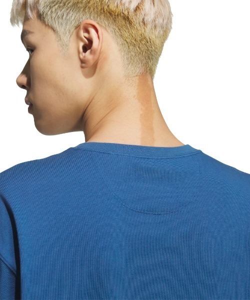 adidas(アディダス)の「アディダス adidas エッセンシャルズ プラス ルーズフィット スモールロゴ 半袖Tシャツ(Tシャツ/カットソー・メンズ・ブラック/ネイビー/ホワイト/ブルー・S/M/3L/LL/L)」の21枚目の写真