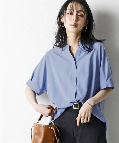 nissen(ニッセン)の「さらりとろけるスキッパーブラウス(防しわ・吸汗速乾)<大きいサイズ有>(シャツ/ブラウス・レディース・ブルー/オフホワイト/ベージュ/チャコール/ダークカーキ・S/M/L/LL/3L)」の11枚目の写真