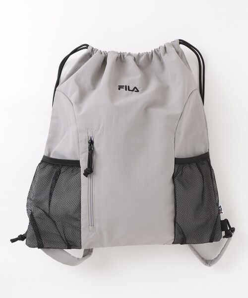 FILA（フィラ）の「FILA /フィラ　ワッシャーナイロン　ナップザック（バックパック/リュック・レディース・ブラック/カーキ/グレー・ONE SIZE）」の2枚目の写真