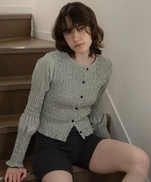 eim（エイム）の「button point random shirring blouse / ボタンポイントランダムシャーリングブラウス（シャツ/ブラウス）」