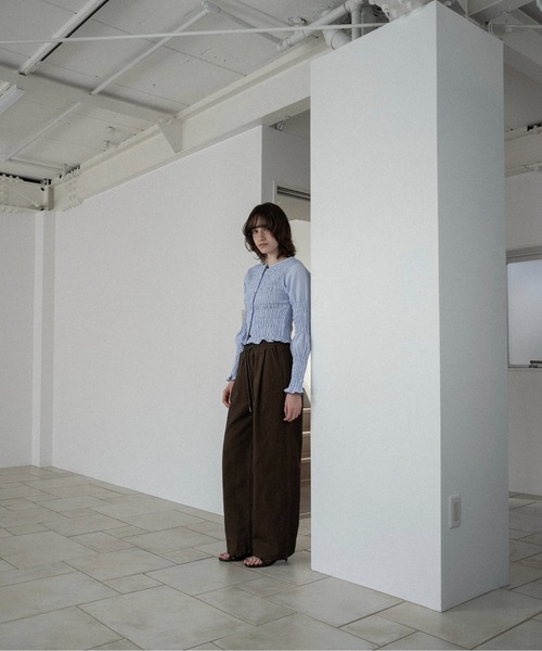 lawgy(ラウジー)の「button point random shirring blouse / ボタンポイントランダムシャーリングブラウス(シャツ/ブラウス・レディース・ブルー/ブラウン/ホワイト×ブラック・FREE)」の14枚目の写真