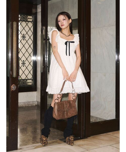 jouetie（ジュエティ）の「ローズモチーフパターンミュール（パンプス・レディース・ブラック/ブラウン・LARGE/MEDIUM）」の10枚目の写真