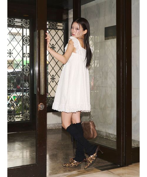 jouetie（ジュエティ）の「ローズモチーフパターンミュール（パンプス・レディース・ブラック/ブラウン・LARGE/MEDIUM）」の11枚目の写真