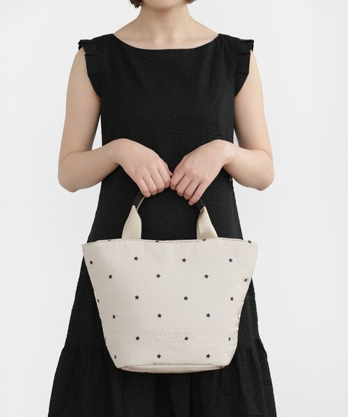 TOCCA（トッカ）の「SKIPPING ICON TOTE トートバッグ（トートバッグ・レディース・ベージュ系/ブラック系/ブラック系5・F）」の10枚目の写真