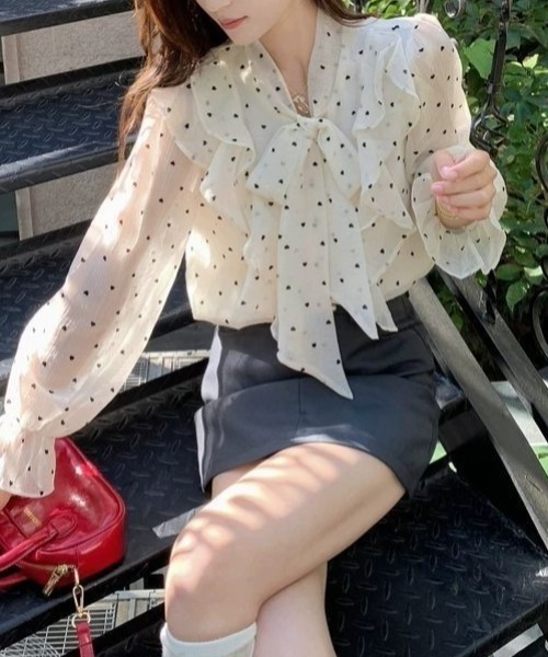Teem Store(チームストア)の「シアードット フリルデザイン リボンブラウス(シャツ/ブラウス・レディース・アイボリー・M/S)」の3枚目の写真