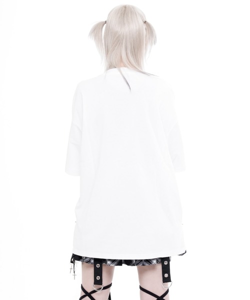 TRAVAS TOKYO(トラバス トウキョウ)の「『TRAVAS TOKYO/トラバス トーキョー』チェーン付きハートフリルTシャツ(Tシャツ/カットソー・レディース・ホワイト/ブラック・FREE)」の8枚目の写真