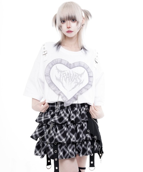 TRAVAS TOKYO(トラバス トウキョウ)の「『TRAVAS TOKYO/トラバス トーキョー』チェーン付きハートフリルTシャツ(Tシャツ/カットソー・レディース・ホワイト/ブラック・FREE)」の7枚目の写真