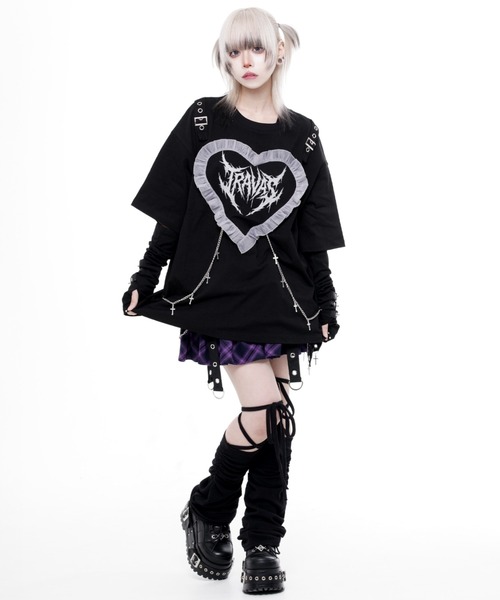 TRAVAS TOKYO(トラバス トウキョウ)の「『TRAVAS TOKYO/トラバス トーキョー』チェーン付きハートフリルTシャツ(Tシャツ/カットソー・レディース・ホワイト/ブラック・FREE)」の3枚目の写真