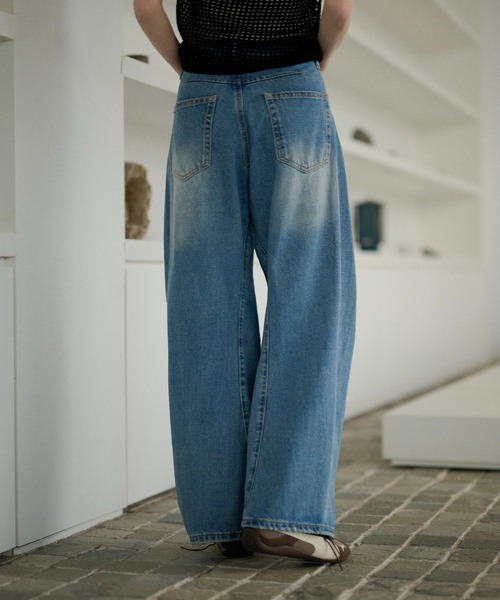 LAULEN（ローレン）の「high waist washed wide denim /ハイウエストウォッシュドワイドデニム（デニムパンツ・レディース・ブルー・S/M）」の5枚目の写真