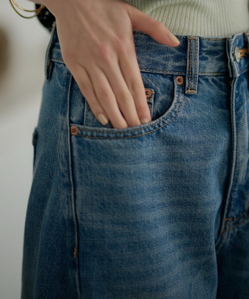 LAULEN（ローレン）の「high waist washed wide denim /ハイウエストウォッシュドワイドデニム（デニムパンツ・レディース・ブルー・S/M）」の16枚目の写真