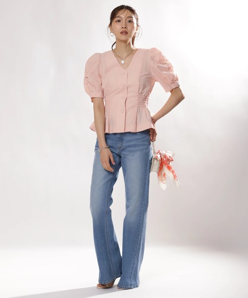 新品タグ付 JUSGLITTY ベプラムブラウス パフショルダーペプラムブラウス | シャツ・ブラウス | JUSGLITTY