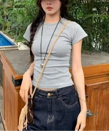 simple slim tee