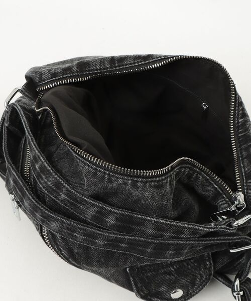 .KOM(ドットコム)の「A'GEM/9 × .kom 『.KOM/ドットケーオーエム』Y2Kウォッシュデニム3WAYバッグ(ショルダーバッグ・レディース・ブラック/ブルー・FREE)」の19枚目の写真