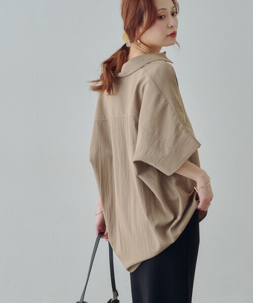 DISCOAT(ディスコート)の「【Noka】衿付きスキッパー半袖シャツ(シャツ/ブラウス・レディース・ベージュ/ネイビー/ブルー/オフホワイト・FREE)」の9枚目の写真