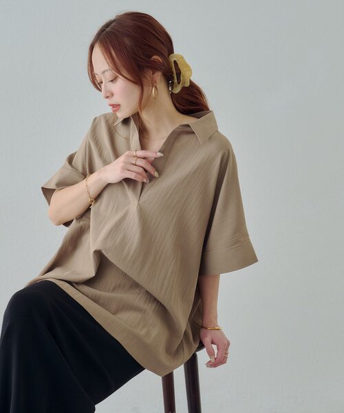 DISCOAT(ディスコート)の「【Noka】衿付きスキッパー半袖シャツ(シャツ/ブラウス・レディース・ベージュ/ネイビー/ブルー/オフホワイト・FREE)」の10枚目の写真
