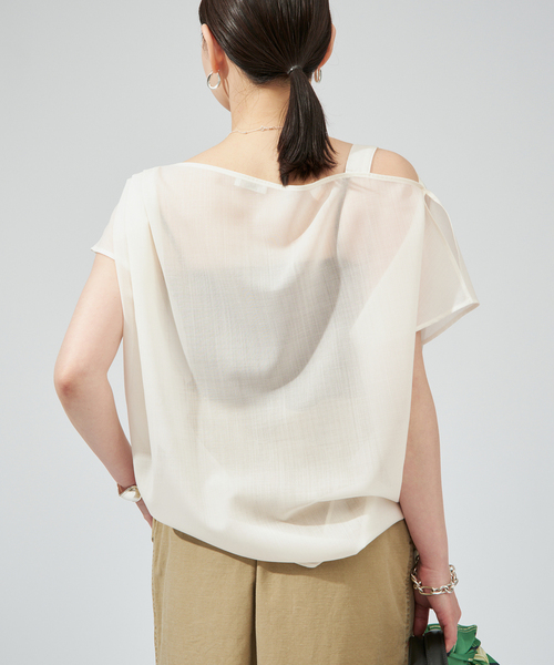 VERMEIL par iena(ヴェルメイユパーイエナ)の「《手洗い可》SHEER TORO プルオーバー(シャツ/ブラウス・レディース・ホワイト/ベージュ・FREE)」の5枚目の写真