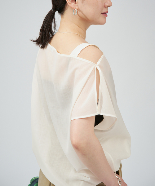 VERMEIL par iena(ヴェルメイユパーイエナ)の「《手洗い可》SHEER TORO プルオーバー(シャツ/ブラウス・レディース・ホワイト/ベージュ・FREE)」の6枚目の写真