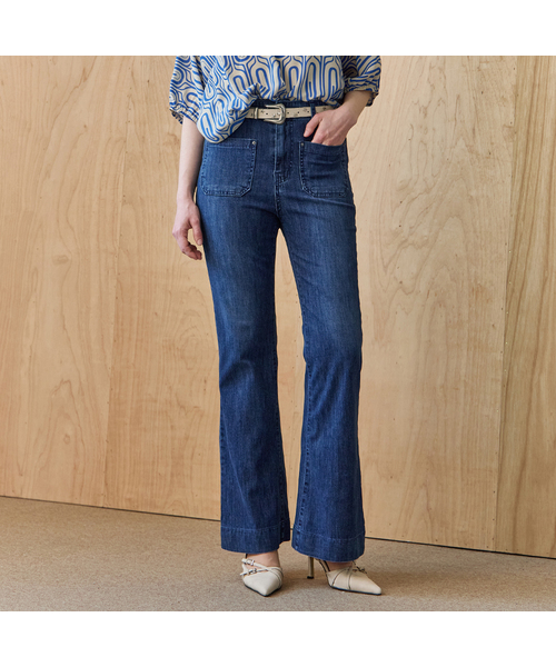 MAXZA(マージャコレクション)の「アウトポケットヒドゥンバンディングブーツカットデニムパンツ(デニムパンツ・レディース・ネイビー/ブルー・66/77/55)」の2枚目の写真