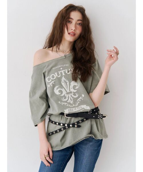 EVRIS(エヴリス)の「ワンショルグラフィックピグメントTシャツ(Tシャツ/カットソー・レディース・ホワイト/カーキ/ブラック・FREE)」の3枚目の写真