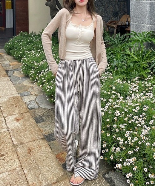yuue' ( wear )(ユーイ)の「カップ付きヘンリーネックレースキャミソール(キャミソール・レディース・アイボリー/ブラック/グレー/ホワイト・FREE)」の14枚目の写真