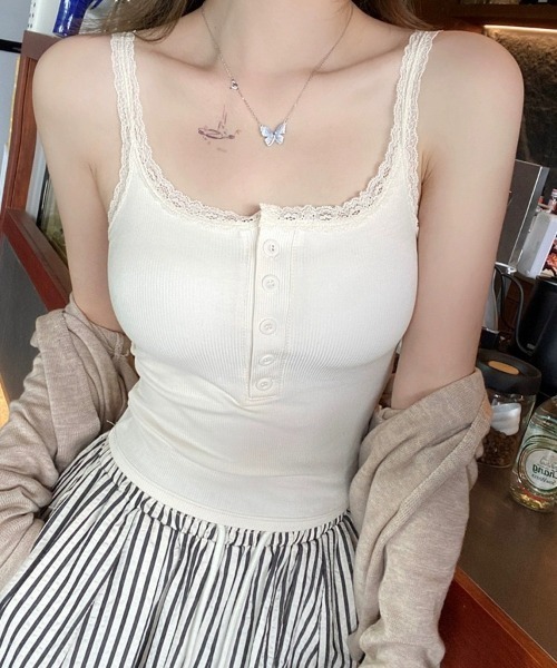yuue' ( wear )(ユーイ)の「カップ付きヘンリーネックレースキャミソール(キャミソール・レディース・アイボリー/ブラック/グレー/ホワイト・FREE)」の17枚目の写真