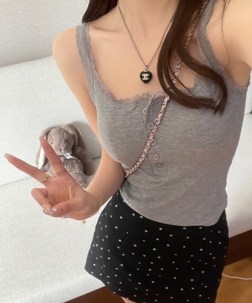 yuue' ( wear )(ユーイ)の「カップ付きヘンリーネックレースキャミソール(キャミソール・レディース・アイボリー/ブラック/グレー/ホワイト・FREE)」の11枚目の写真