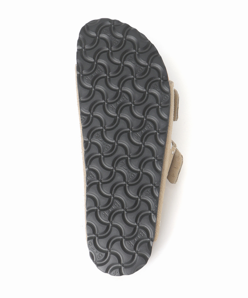 IENA(イエナ)の「BIRKENSTOCK/ビルケンシュトック ARIZONA RIVET サンダル 1029390(サンダル・レディース・ベージュ・35/36/37/38/39)」の18枚目の写真