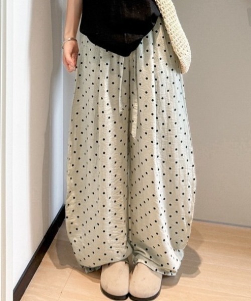 yuue' ( wear )（ユーイ）の「ドット柄カーブワイドイージーパンツ（その他パンツ・レディース・ブラック/オートミール・FREE）」の13枚目の写真