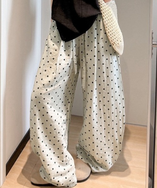 yuue' ( wear )（ユーイ）の「ドット柄カーブワイドイージーパンツ（その他パンツ・レディース・ブラック/オートミール・FREE）」の14枚目の写真