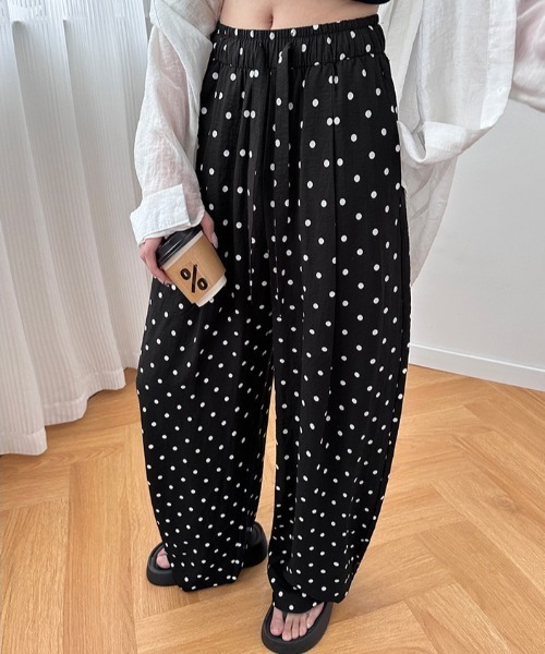 yuue' ( wear )（ユーイ）の「ドット柄カーブワイドイージーパンツ（その他パンツ・レディース・ブラック/オートミール・FREE）」の7枚目の写真