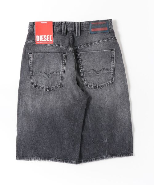 DIESEL（ディーゼル）の「メンズ デニムショートパンツ D-ENIM-M-SHORT（その他パンツ・メンズ・ブラック系その他・28inch/26inch/30inch/32inch）」の2枚目の写真