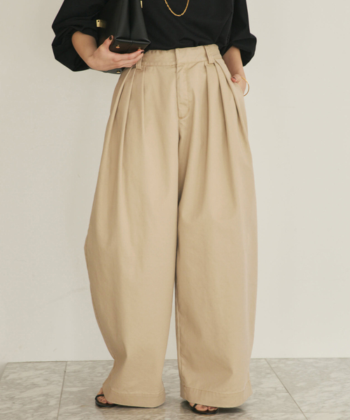 plage（プラージュ）の「《追加》R’IAM Super wide CHINO パンツ 4（チノパンツ・レディース・ベージュ・32/34/36/38）」の2枚目の写真