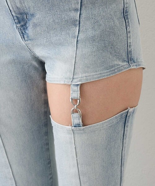 Belle Charme(ベルシャルム)の「【Belle Charme】Cut Out Belt Flere Denim(その他パンツ・レディース・サックスブルー/グレー・LARGE/MEDIUM/SMALL)」の11枚目の写真