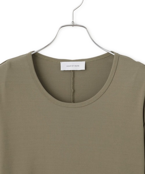 ADAM ET ROPE'(アダムエロペ)の「ショルダーパッドTEE(Tシャツ/カットソー・レディース・ブラック/ベージュ系その他2・FREE)」の12枚目の写真