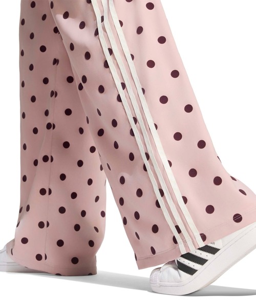 adidas(アディダス)の「adidas SATIN POLKA DOTS WIDE LEG PANT / アディダス サテン 水玉 ワイド レッグ パンツ(その他パンツ・レディース・ライラック・L/M/S/XL)」の6枚目の写真